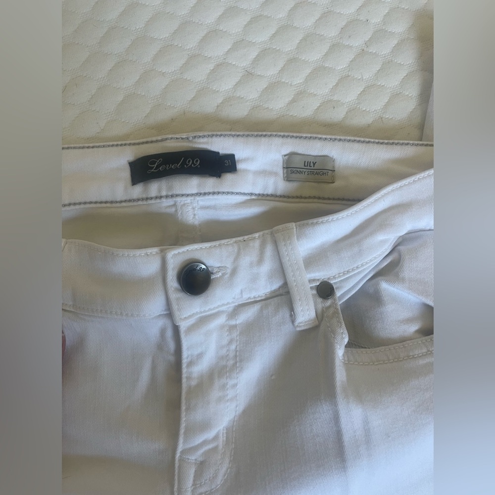 - Level 99 white jeans - Picture 2 of 5